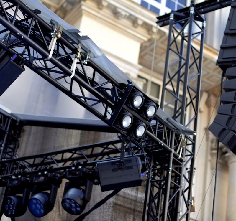 preparing-the-show-in-berlin-city-2023-11-27-04-52-00-utc